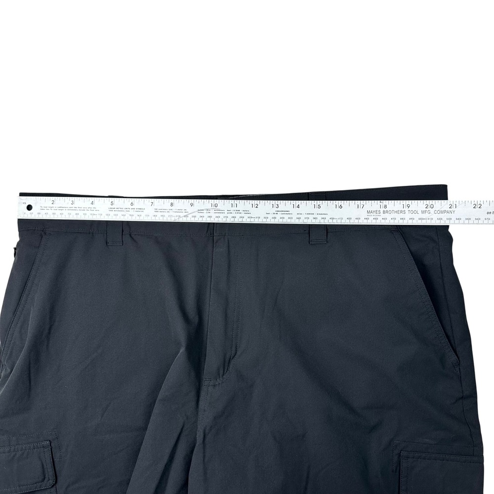 Orvis Mens Tech Cargo Shorts Black Size 42 Hiking Fishing Tech Cargo Lightweight - Picture 4 of 16